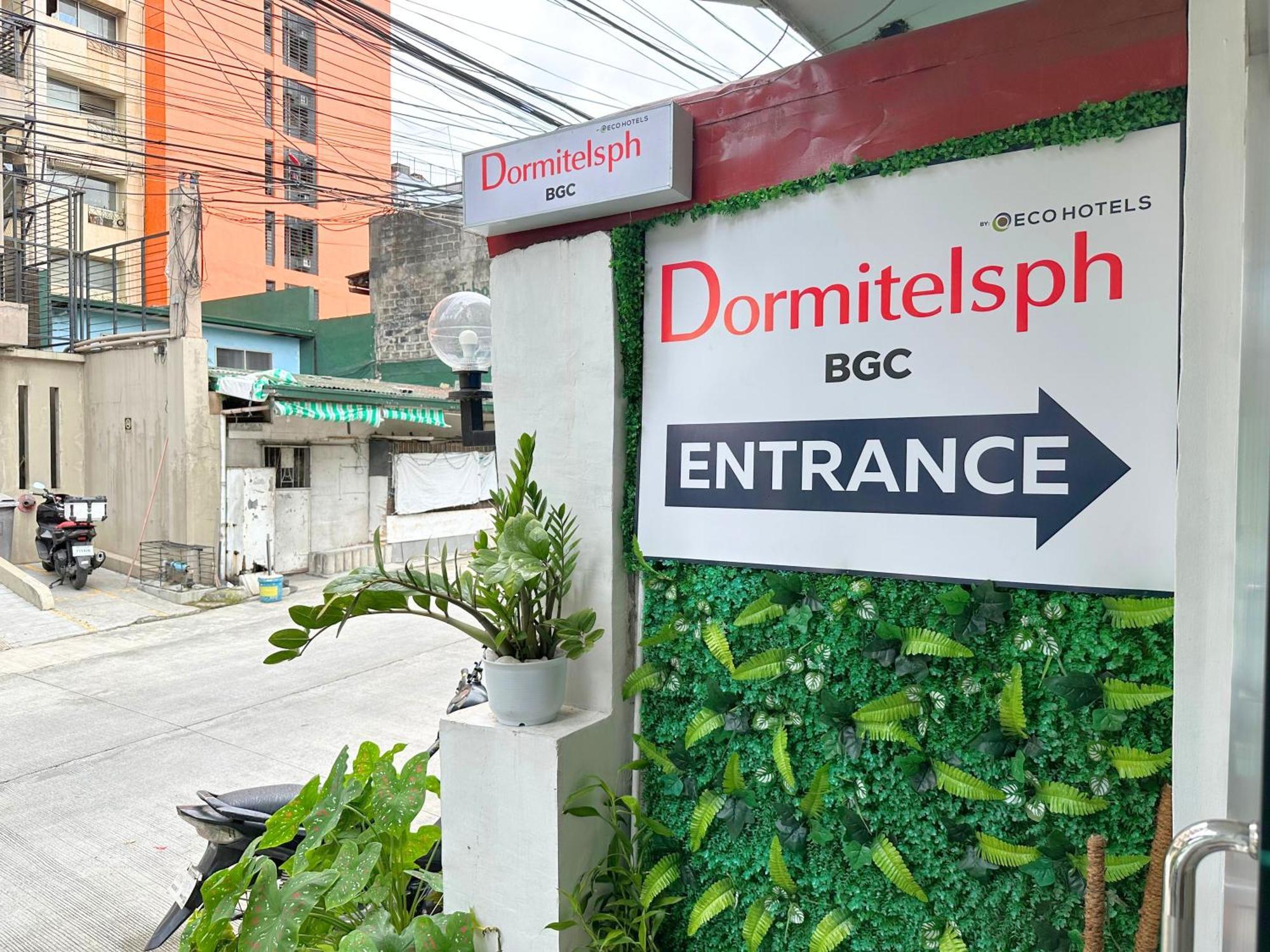 Dormitelsph Bgc Hotel Makati City Exterior photo